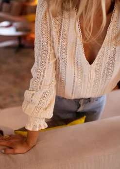 Chemisiers & Blouses-EASY-CLOTHES Blouse Arlyne écrue en crochet | Blouse col V ajourée | Prêt-à-porter en ligne | Easy Clothes Écrue en crochet       