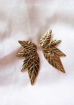 Boucles d'oreilles-EASY-CLOTHES Boucles d’Oreilles Dorées - Nico - En Forme de FeuillesEasy Clothes Dorées       