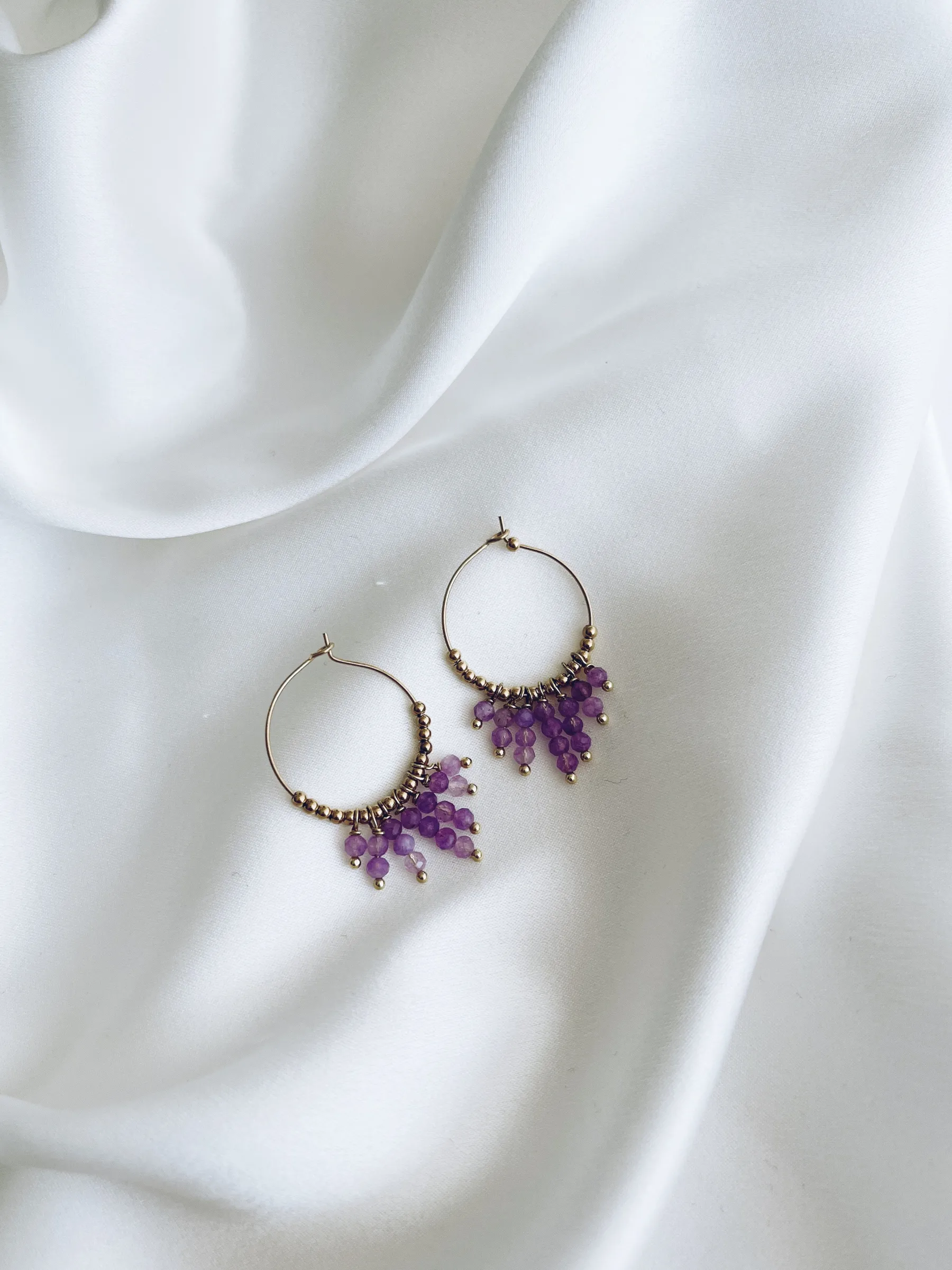 Boucles d'oreilles-EASY-CLOTHES Boucles d’oreilles Zephir - dorées à perles mauvesEasy Clothes Dorées à perles mauves