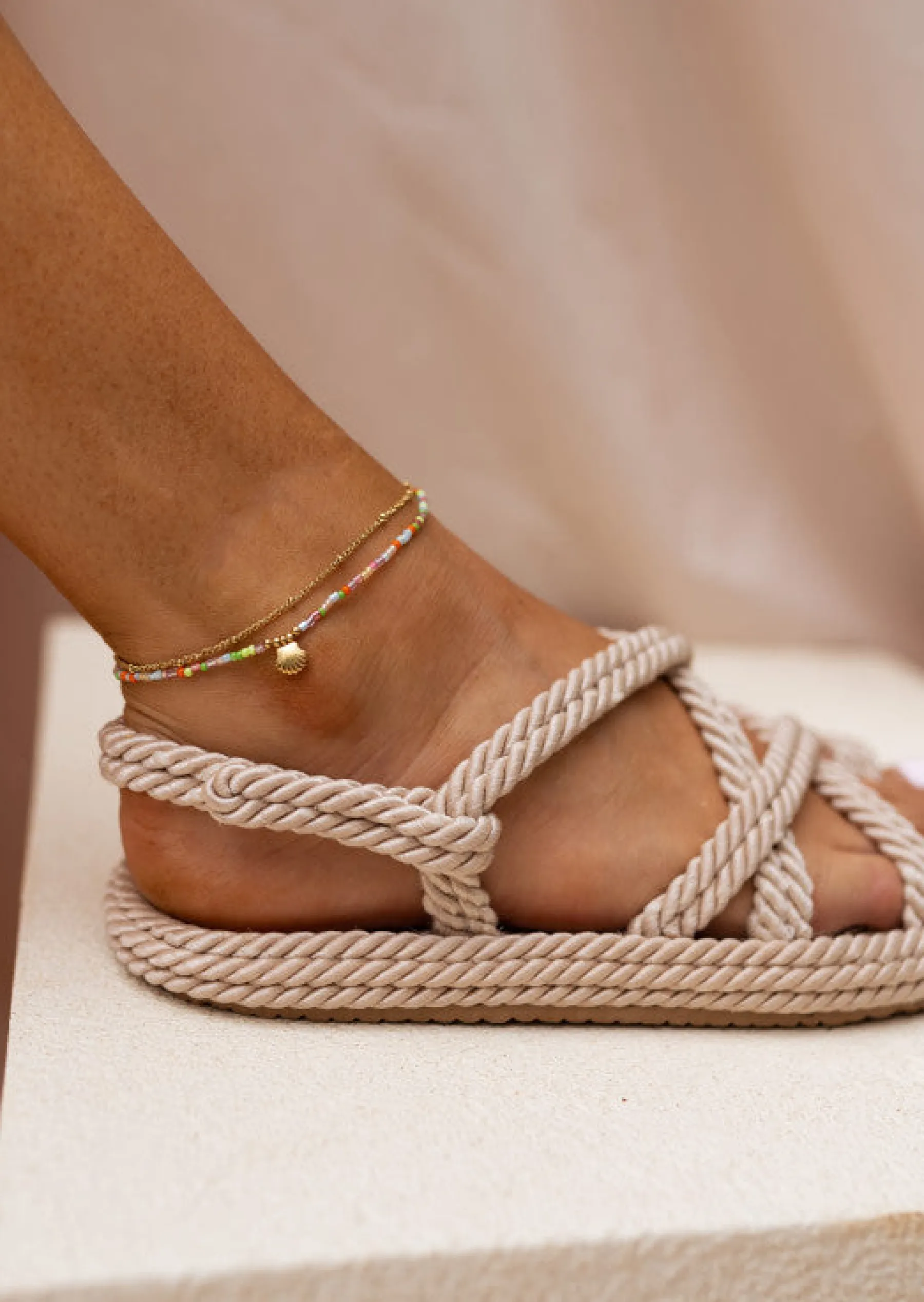 Bracelets-EASY-CLOTHES Chaine de Cheville Dorée Gunzo - Multi Couleurs - Pendentif CoquillageEasy Clothes Multi couleurs et dorée