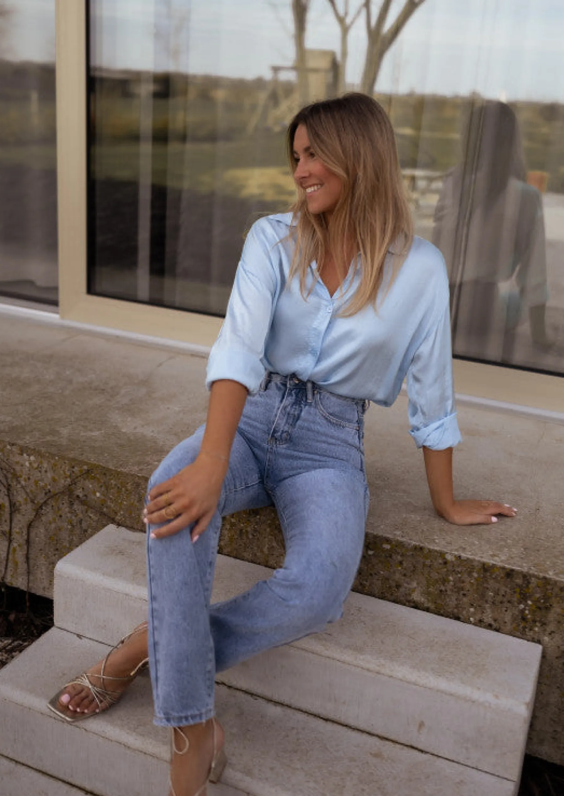 Chemisiers & Blouses-EASY-CLOTHES Chemise Britte bleu clair | Chemise fluide satinée | Prêt-à-porter en ligne | Easy Clothes Bleu claire