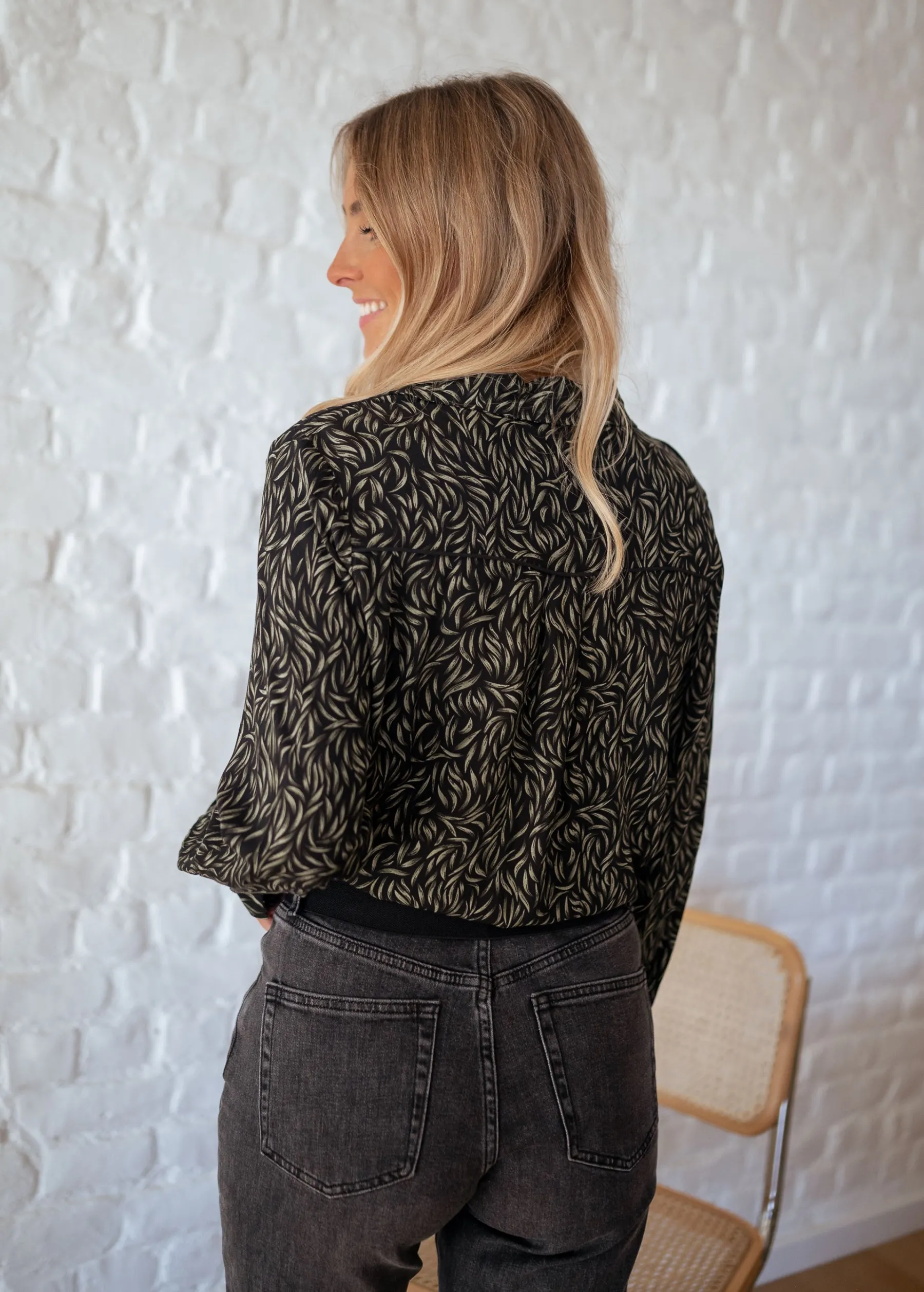Chemisiers & Blouses-EASY-CLOTHES Chemise Merida - noire à motifs vertsEasy Clothes Noire à motifs verts