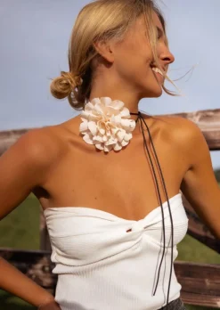 Colliers-EASY-CLOTHES Collier Jovana - Fleur Écrue - Corde NoireEasy Clothes Écru