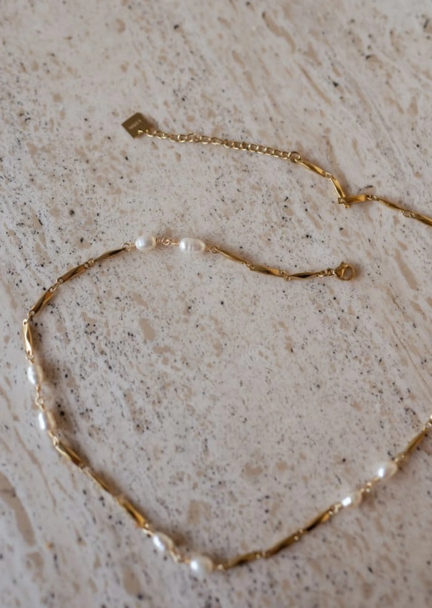 Colliers-EASY-CLOTHES Collier Kygo Doré - Acier Inoxydable - Perles BlanchesEasy Clothes Doré