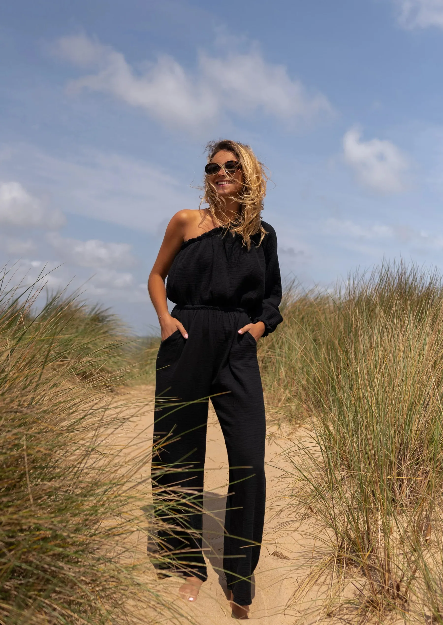 Combinaisons-EASY-CLOTHES Combinaison Amadéo noire en gaze de coton | Combinaison uni manche | Prêt-à-porter en ligne | Easy Clothes Noire en gaze de coton