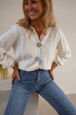 Pulls & Gilets-EASY-CLOTHES Gilet Alenzo - Écru - Boutons FleursEasy Clothes Écru à boutons fleurs