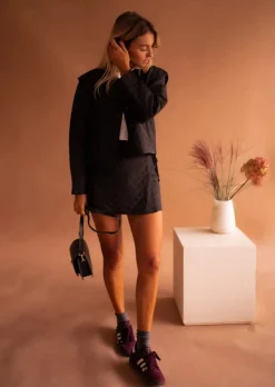 Jupes & Shorts-EASY-CLOTHES Jupe Short Valentina - Noire Matelassée - Moderne & ÉléganteEasy Clothes Noire matelassée       