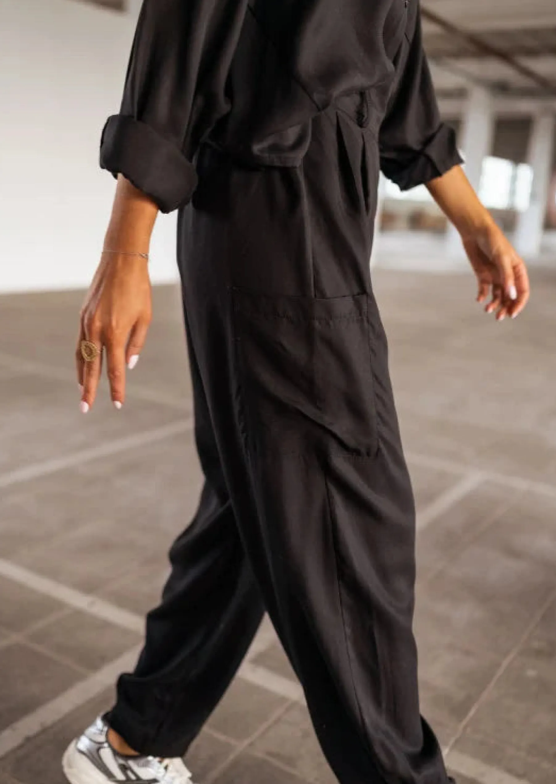 Pantalons-EASY-CLOTHES Pantalon Chandler noir | Pantalon large satiné | Prêt-à-porter en ligne | Easy Clothes Noir