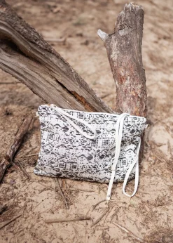 Sacs & Pochettes-EASY-CLOTHES Pochette Evka - écrue et noireEasy Clothes Écrue et noire       