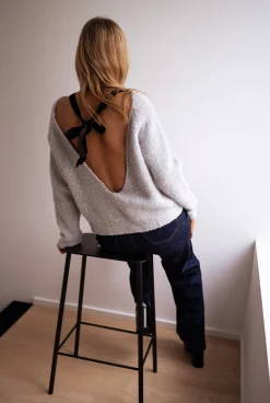 Pulls & Gilets-EASY-CLOTHES Pull Laïs - Gris avec noeud noirEasy Clothes Gris avec noeud noir