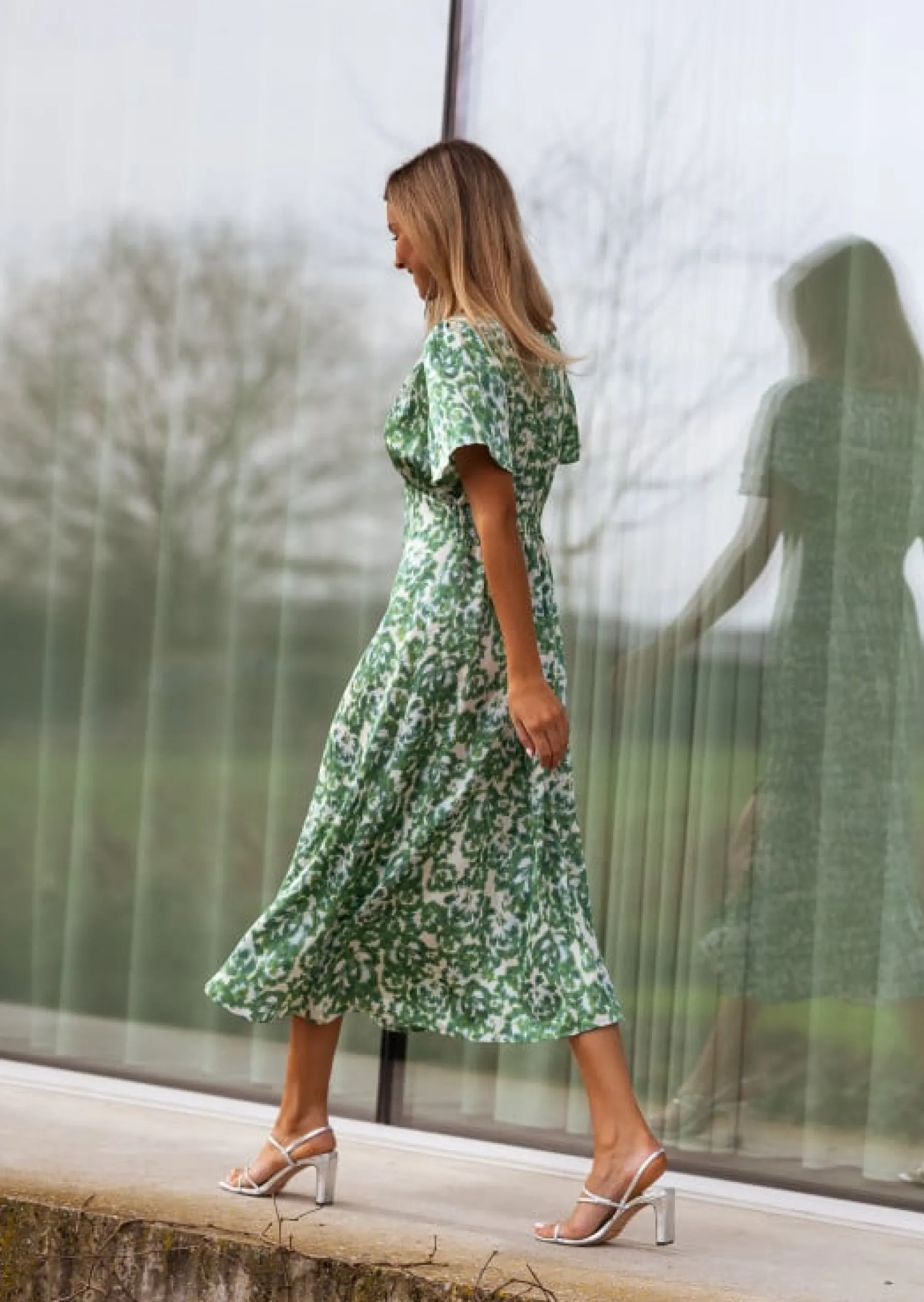Robes-EASY-CLOTHES Robe Adena verte à motifs | Robe midi à motifs | Prêt-à-porter en ligne | Easy Clothes Verte à motifs