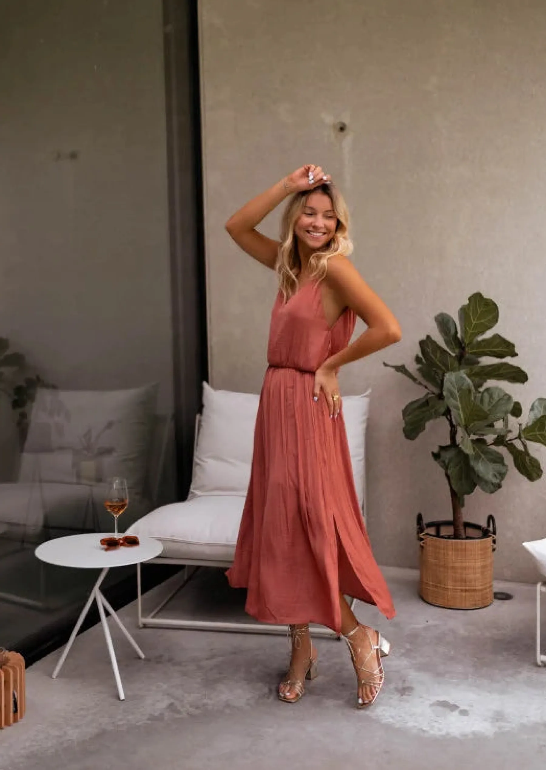Robes-EASY-CLOTHES Robe Dalie brique | Robe midi de cocktail | Prêt-à-porter en ligne | Easy Clothes Brique