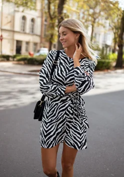 Robes-EASY-CLOTHES Robe Maela zebrée - noire et blancheEasy Clothes Noire et blanche       