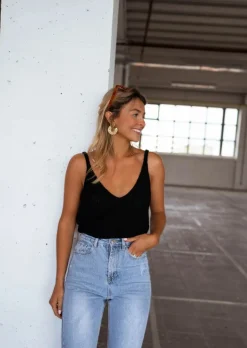 Tops & T-shirts-EASY-CLOTHES Top Neda noir effet laine | Top transparent en mailles | Prêt-à-porter en ligne | Easy Clothes Noir effet laine       